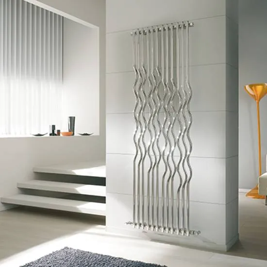 Termoarredo di design Showroom Bronte