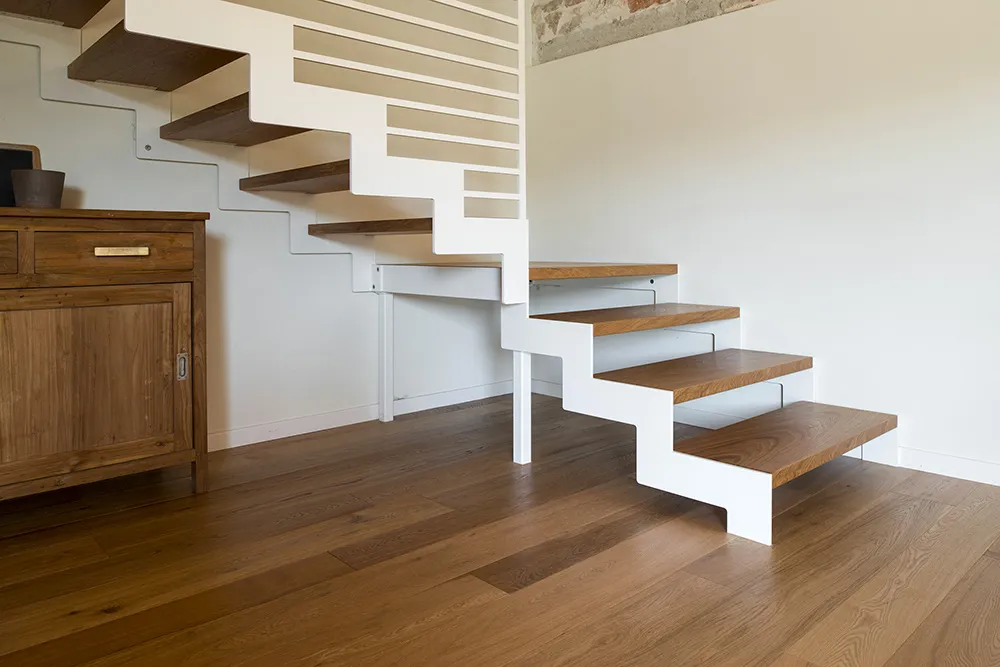 Parquet e boiserie in legno (14)